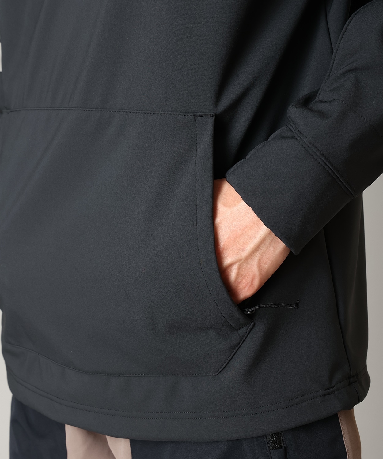 010Black