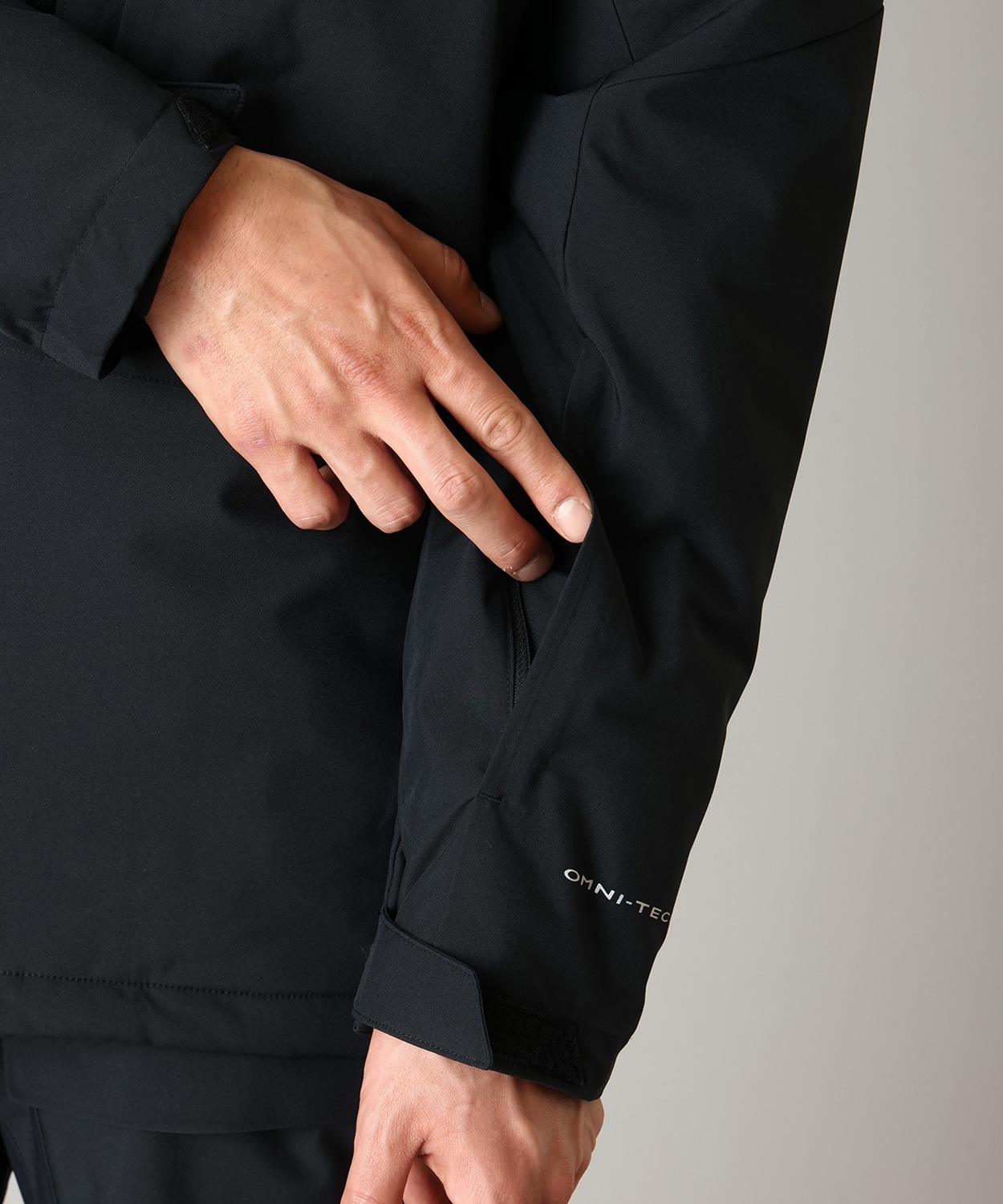 010Black