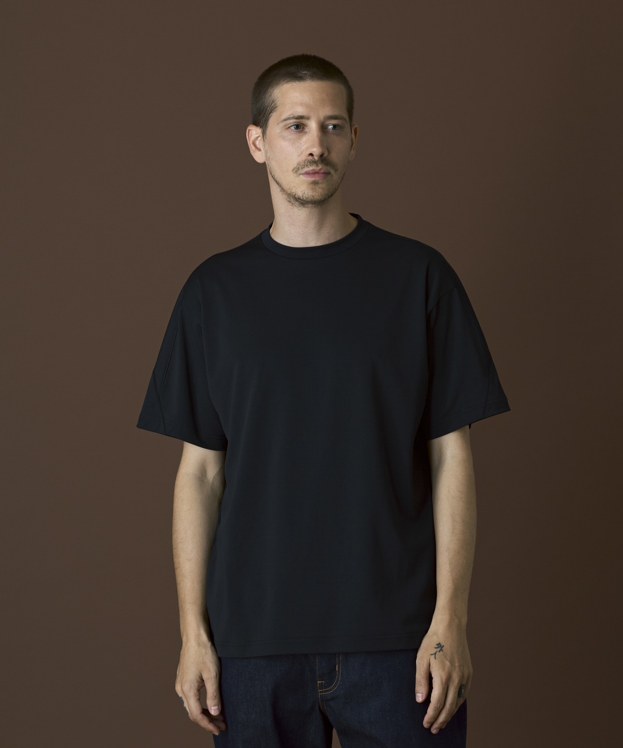 010Black