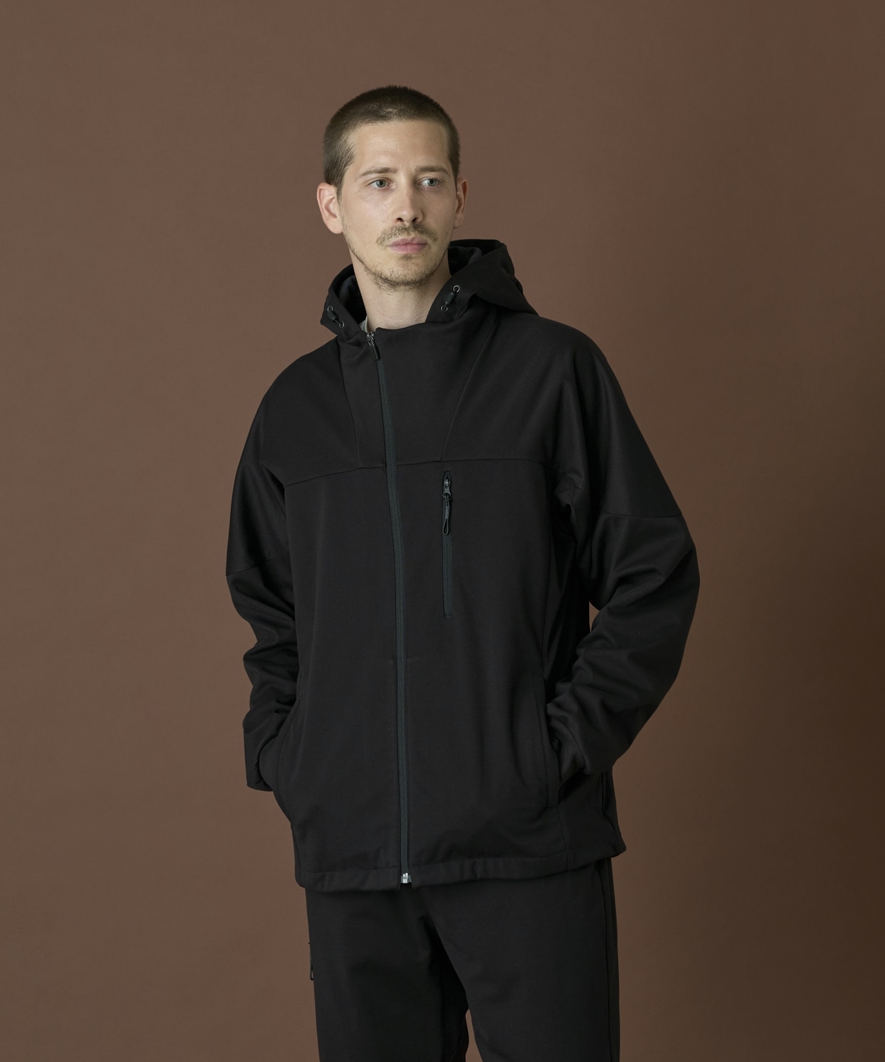 010Black