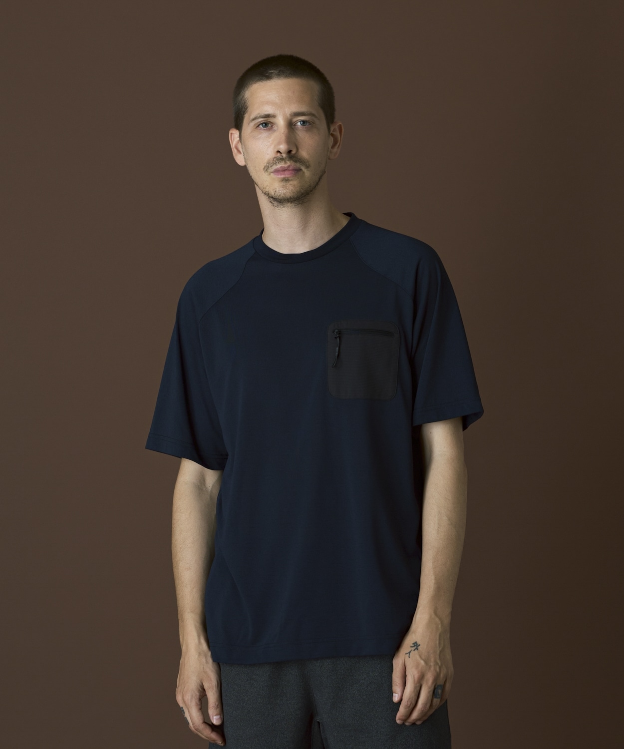 010Black