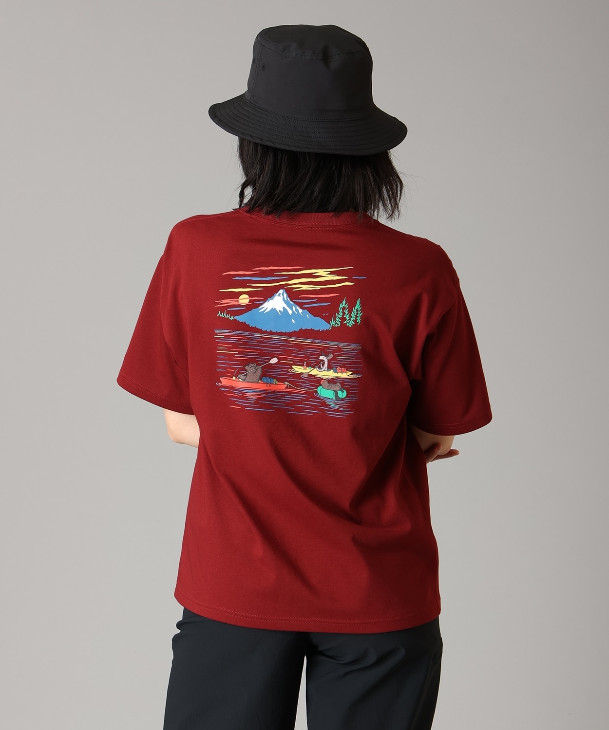 ウィメンズレイクトゥーアベニューショートスリーブTシャツ(S Red