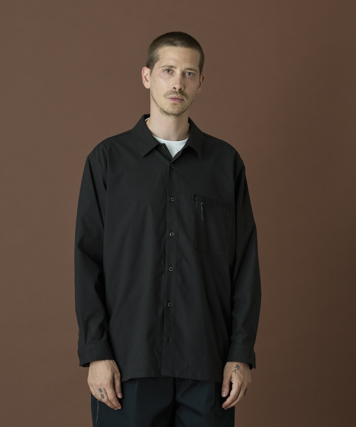 010Black