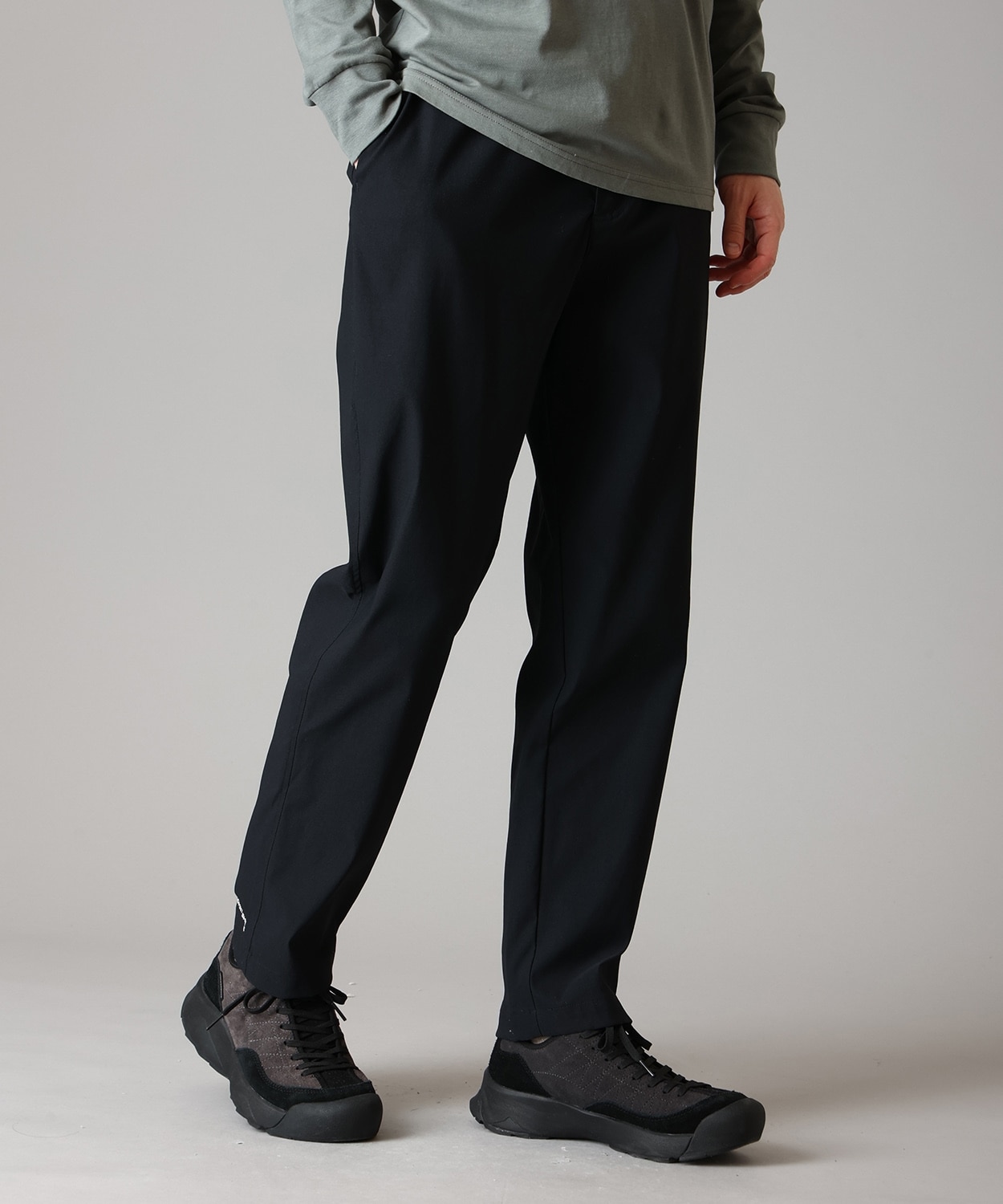 010Black