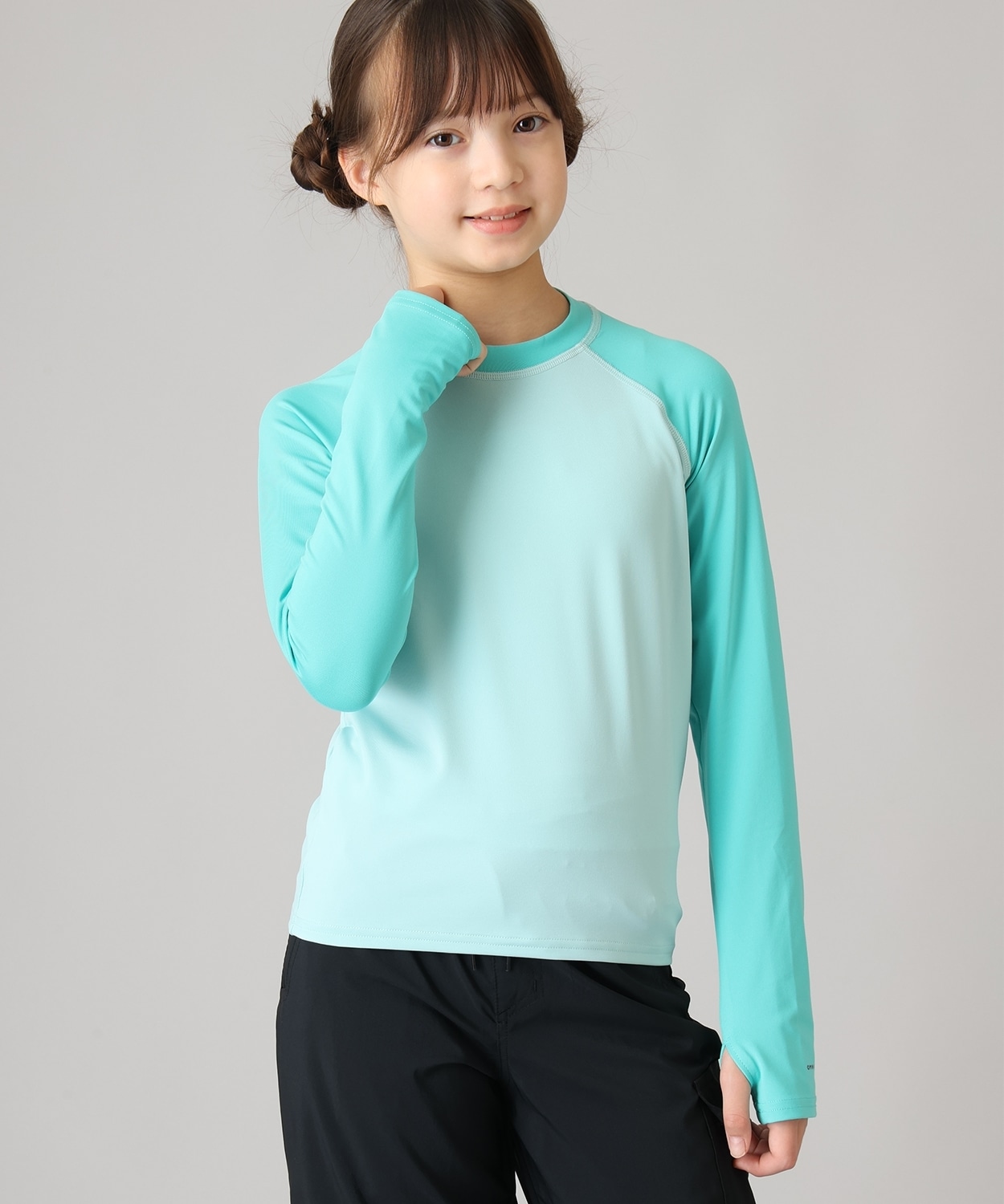 モデル　身長：136cm　着用サイズ：S