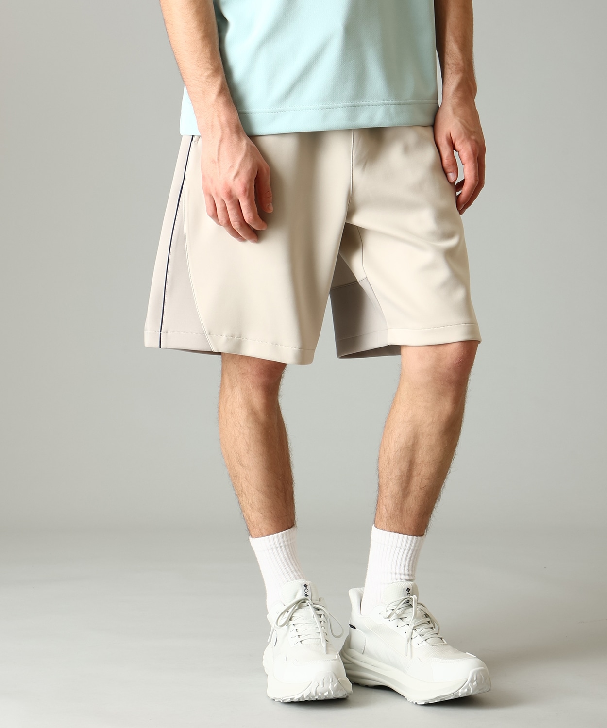 モデル　身長：186cm　着用サイズ：L