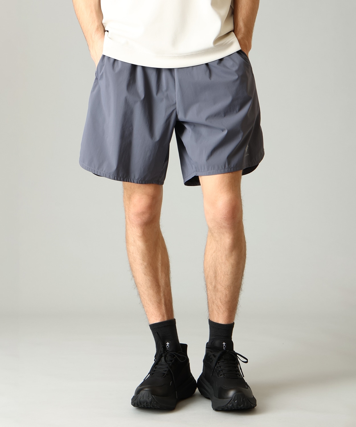 モデル　身長：186cm　着用サイズ：L