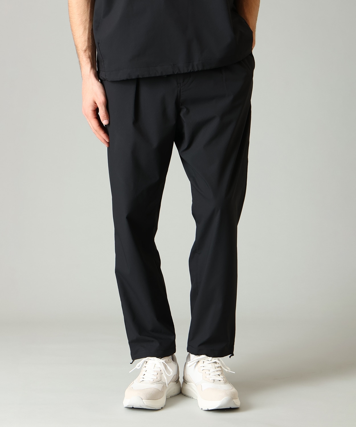 モデル　身長：186cm　着用サイズ：L