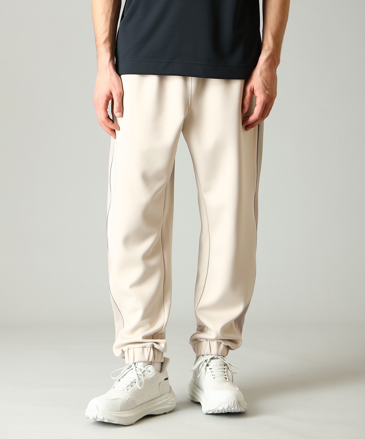 モデル　身長：186cm　着用サイズ：L