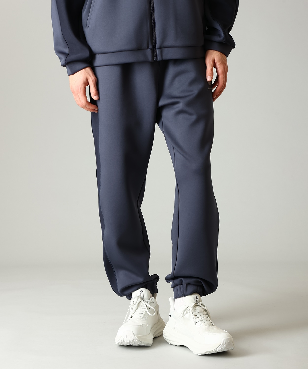 モデル　身長：186cm　着用サイズ：L