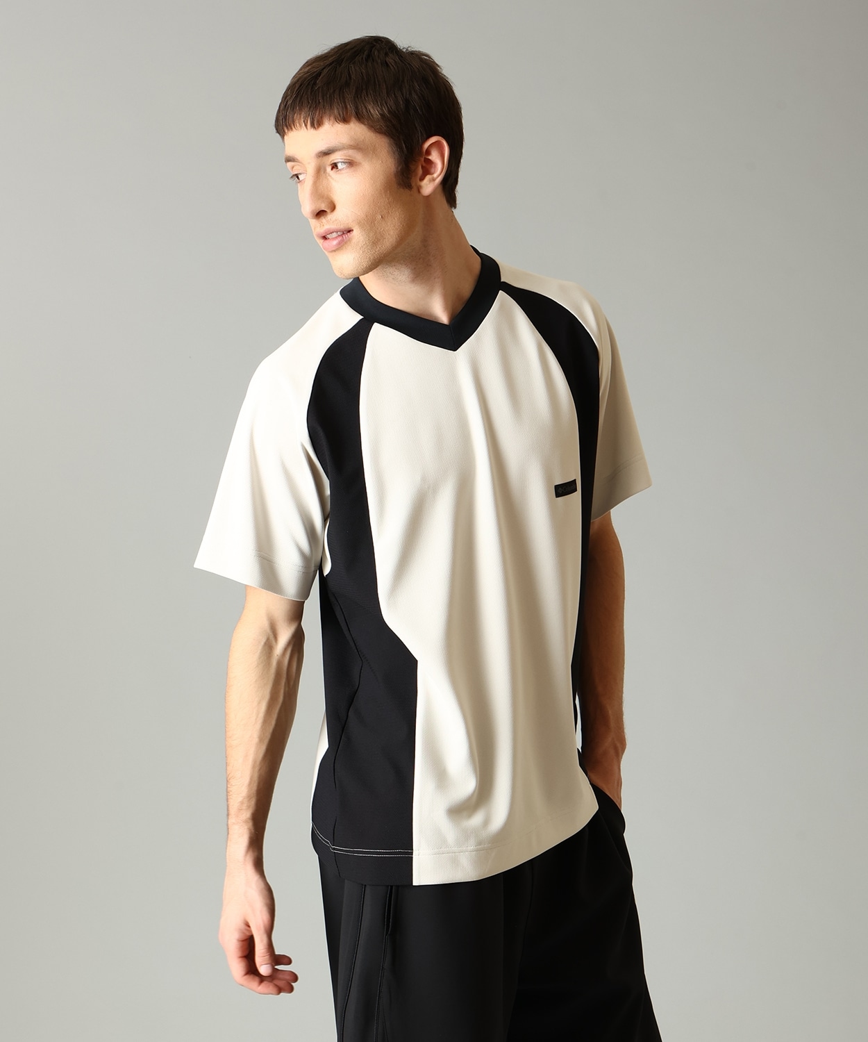 モデル　身長：186cm　着用サイズ：L