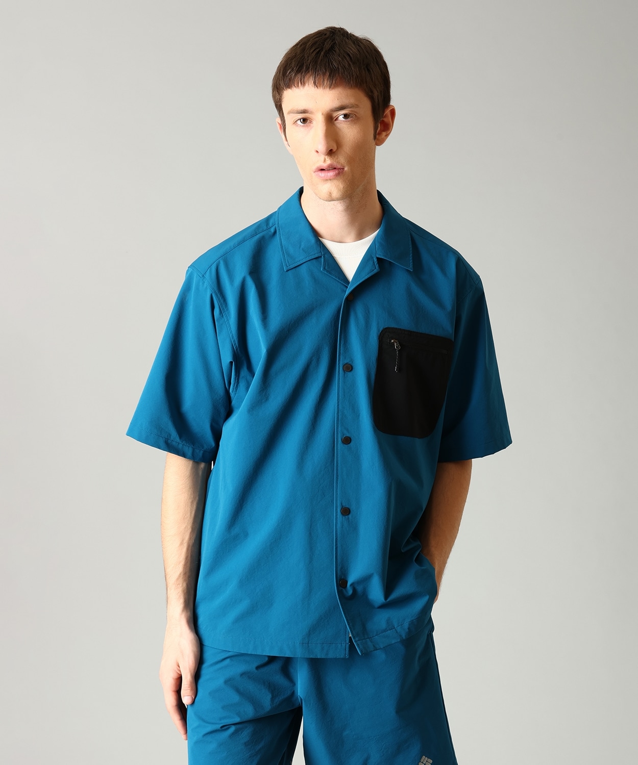 モデル　身長：186cm　着用サイズ：L