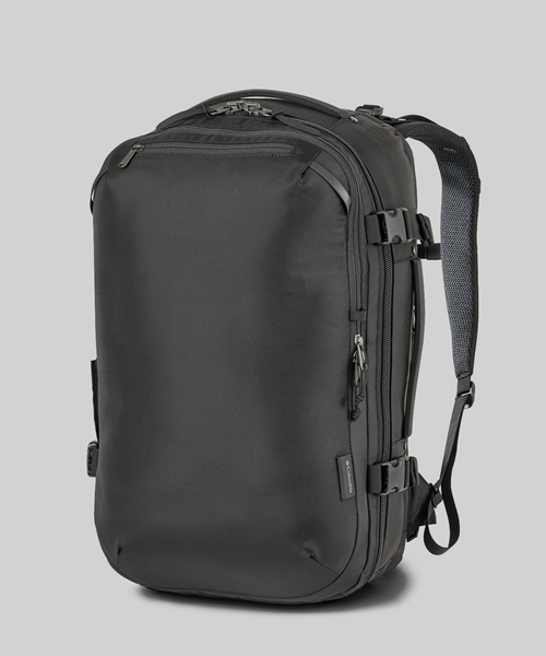 タイガーブルック40Lトラベルバックパック