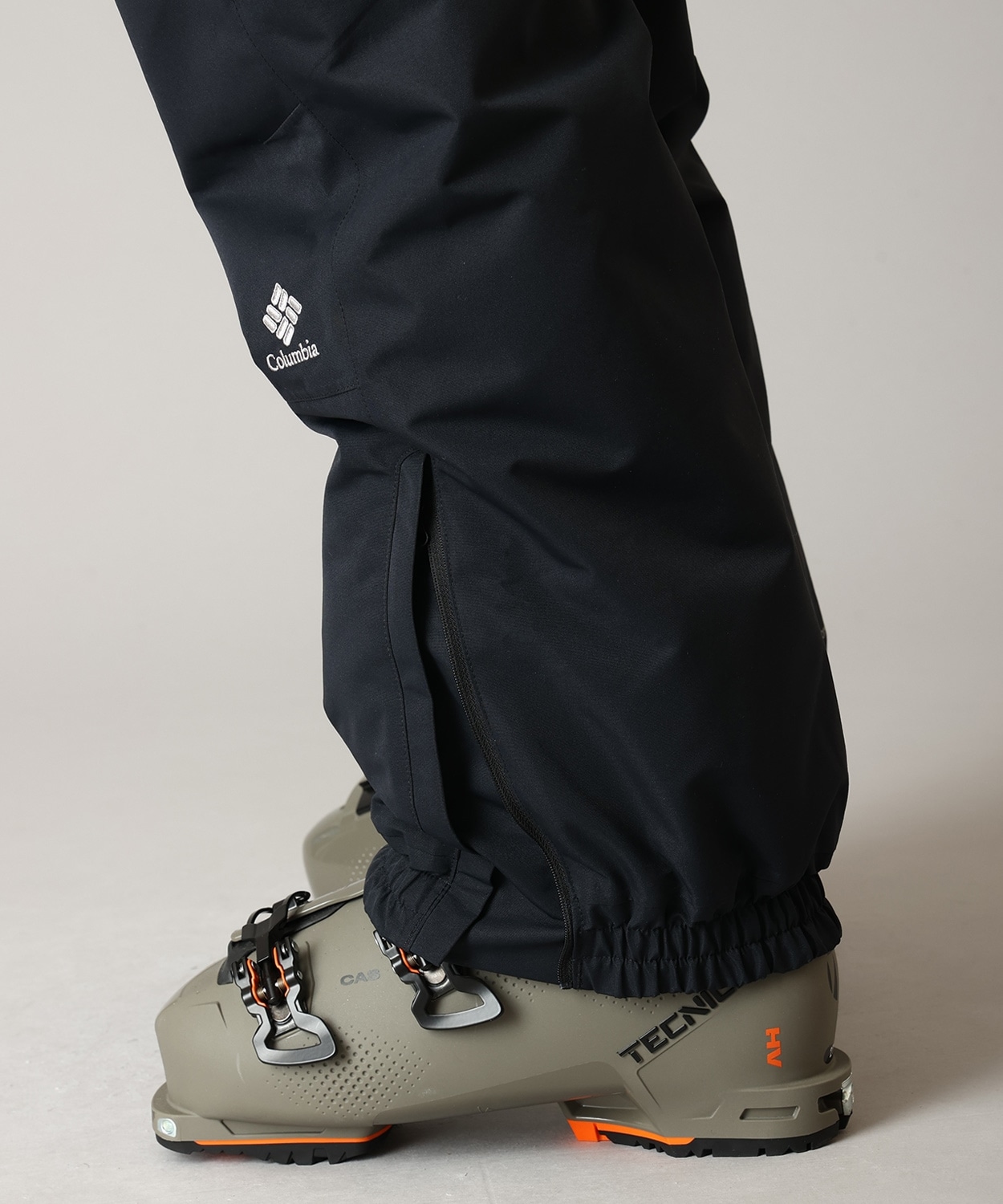 010Black