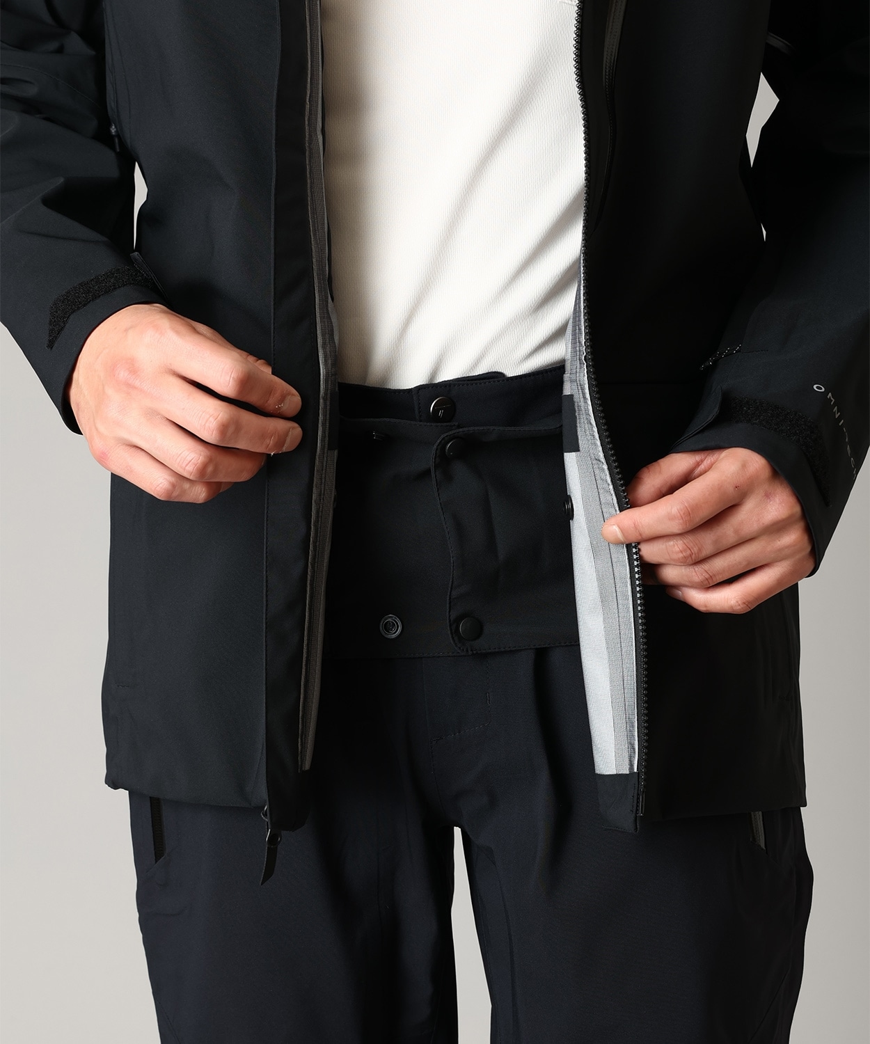 011Black