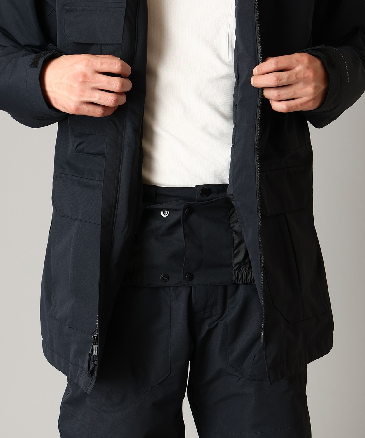 010Black