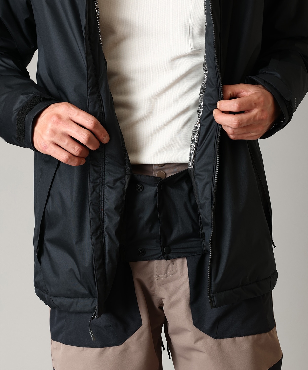 010Black