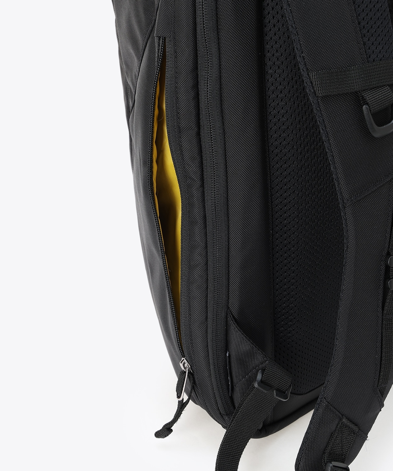 010Black