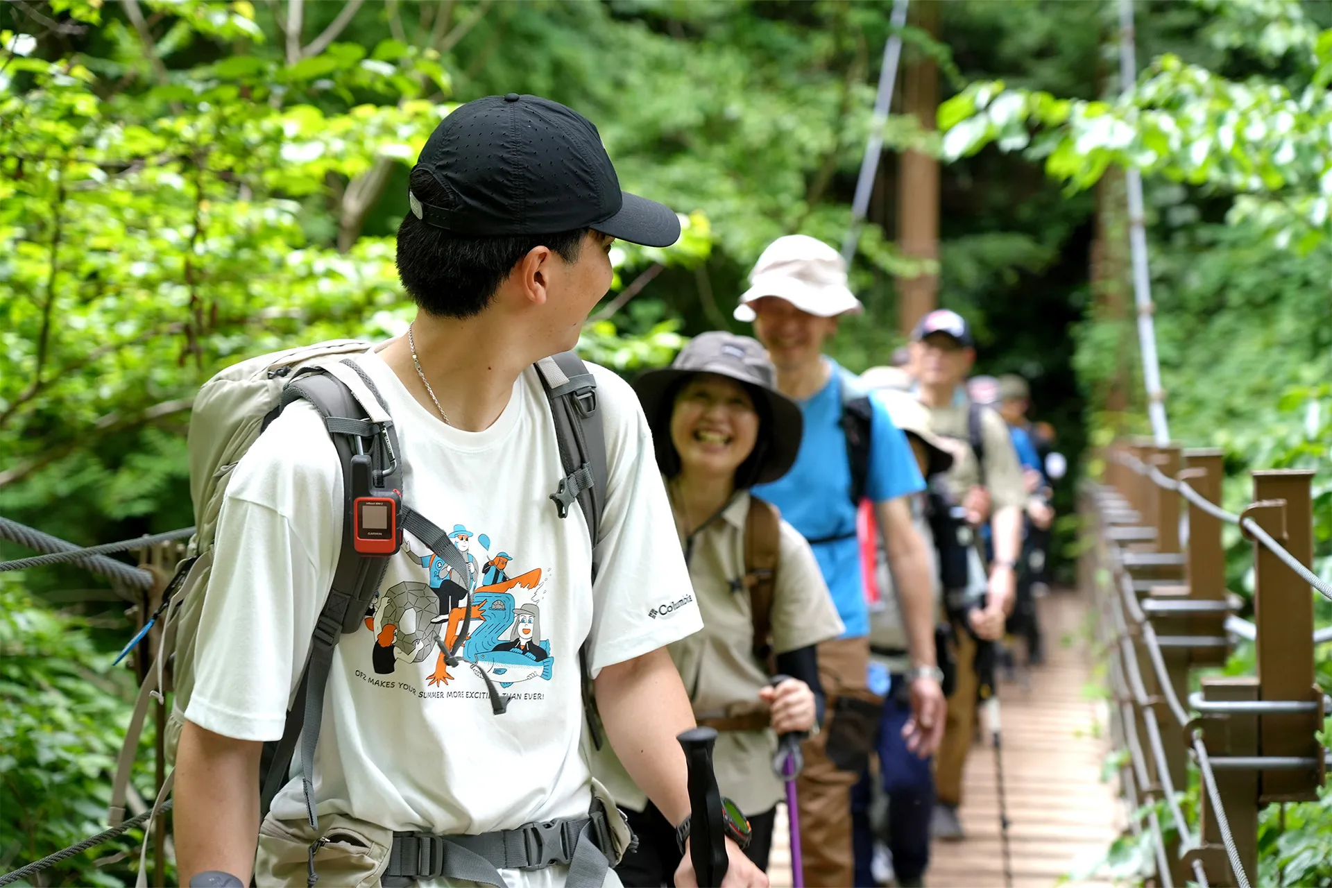 登山学校レポート│雨も晴れも楽しむ！新緑の高尾山ハイキング