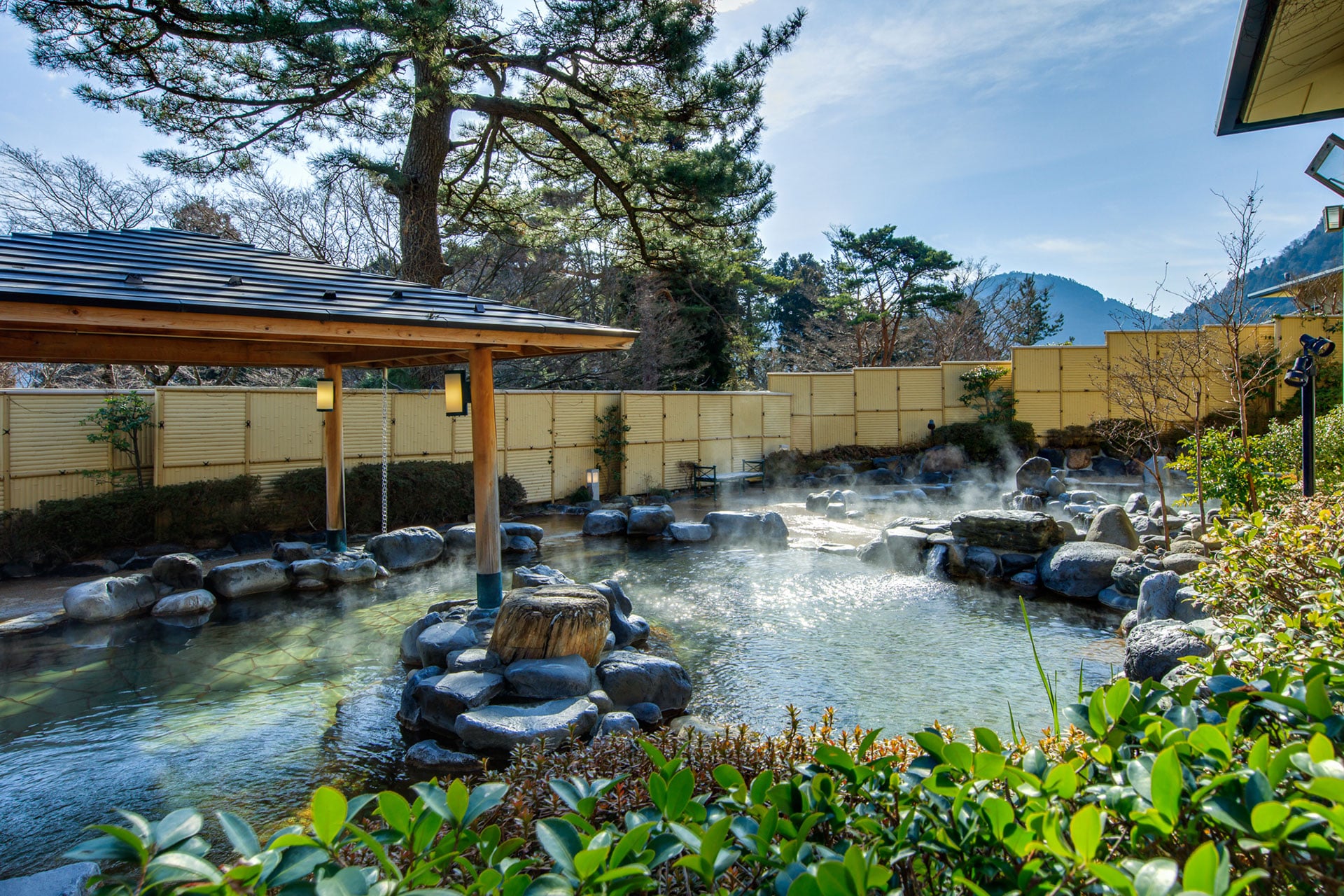 家族ゆっくり楽しめるお風呂がある箱根小涌園 元湯 森の湯