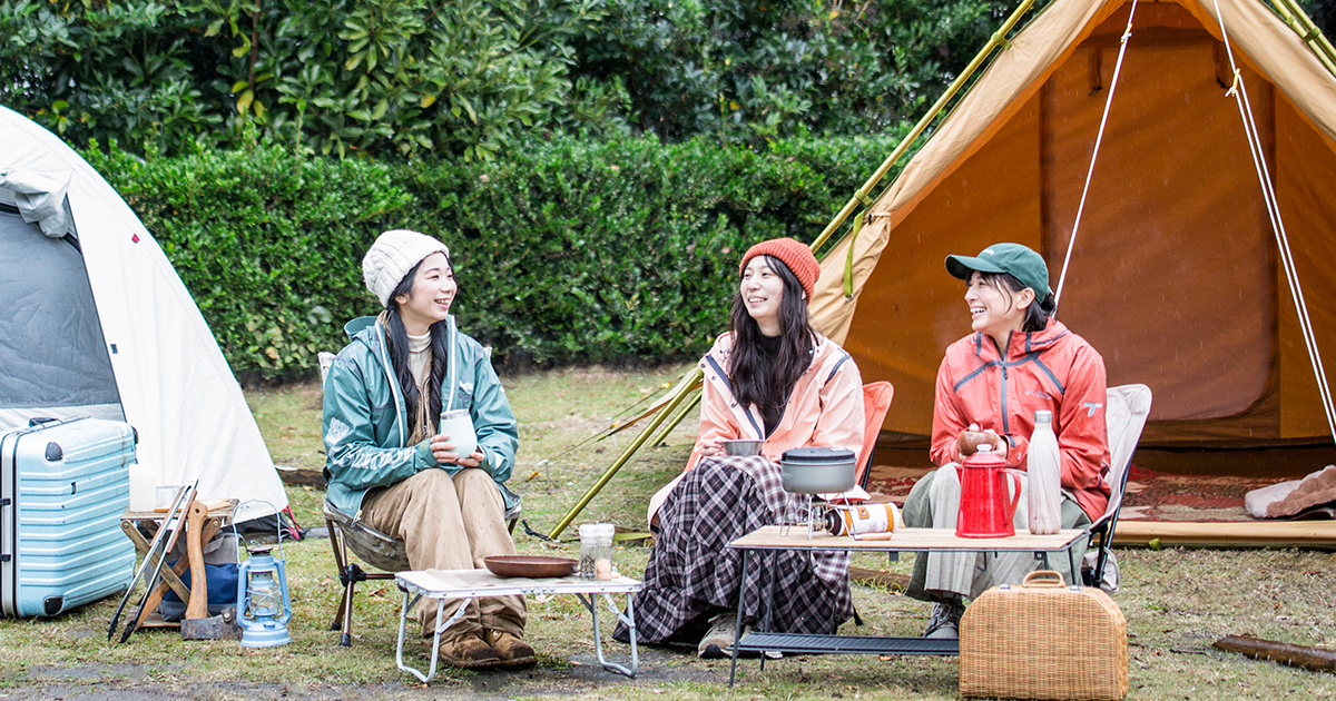 雨キャンプは大変 でも 雨音が心地いい Meeting 100人のアウトドライ 100人のレイニーライフ Columbia Sportswear